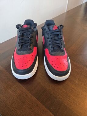 Nike Black & Red Low-Top Sneakers